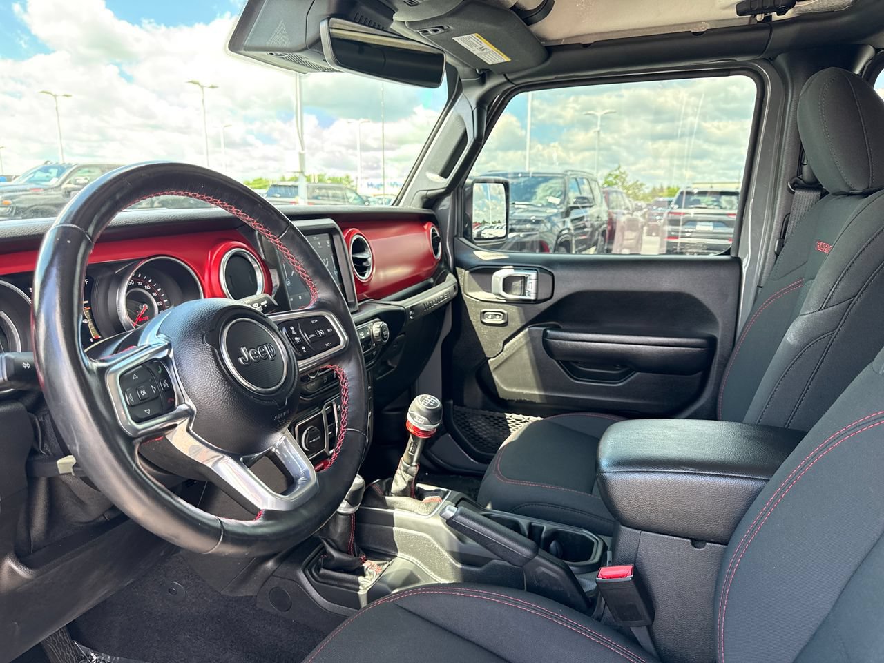 Used 2021 Jeep Wrangler Unlimited Rubicon AWD/4WD image 13