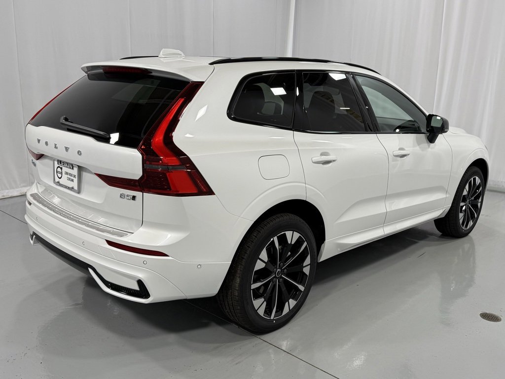 New 2026 Volvo XC60 B5 Plus w/ Protection Package Premier image 6
