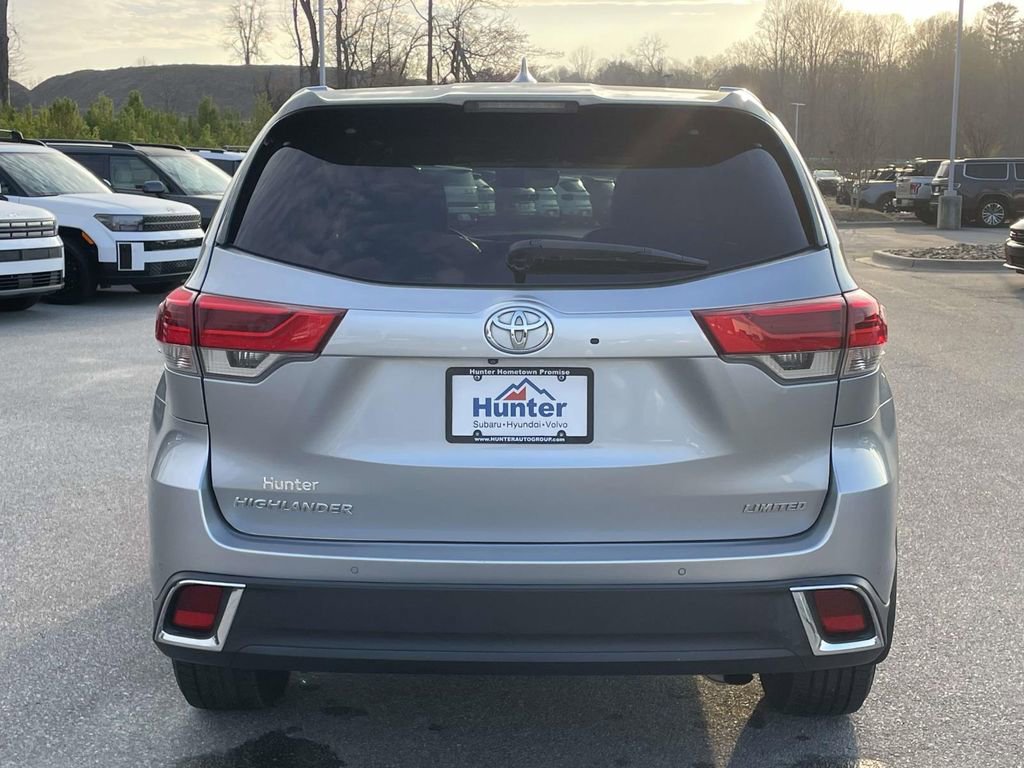 Used 2017 Toyota Highlander Limited image 31
