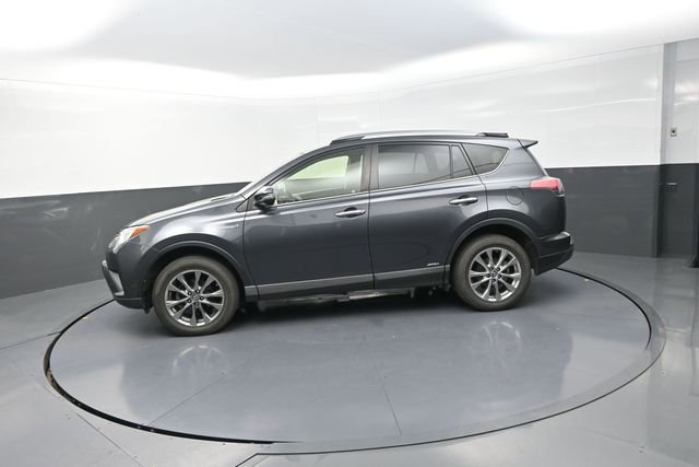 Used 2018 Toyota RAV4 Limited AWD/4WD image 46
