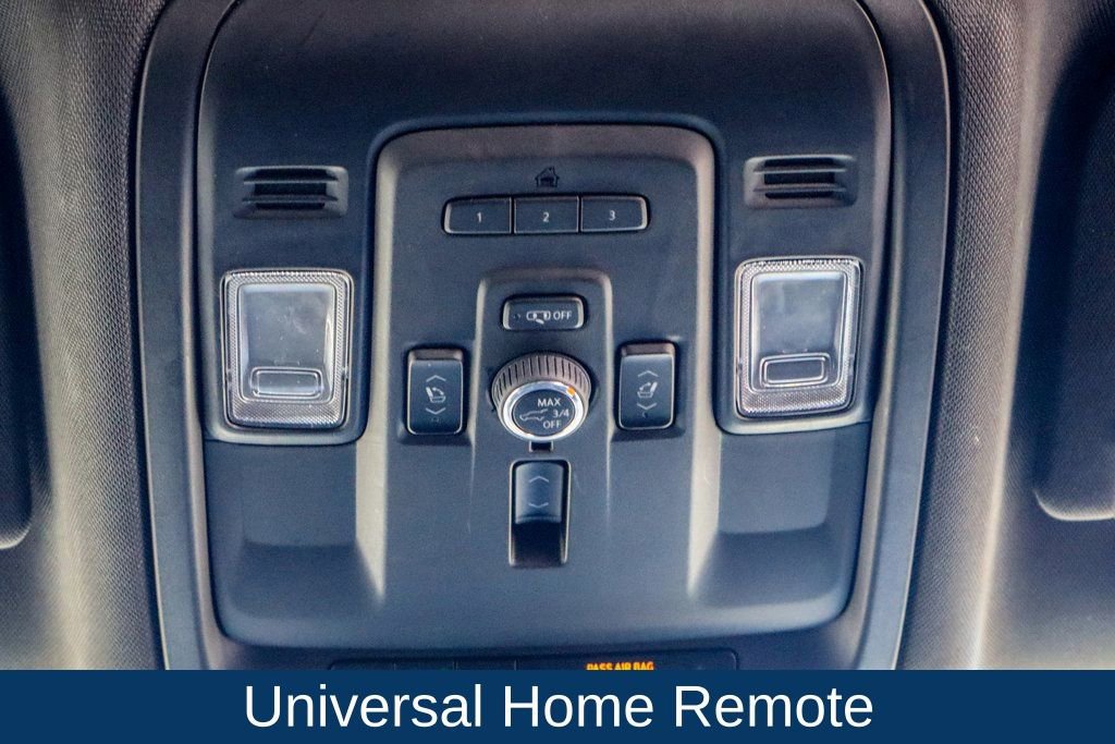 Used 2023 Chevrolet Suburban Premier image 20