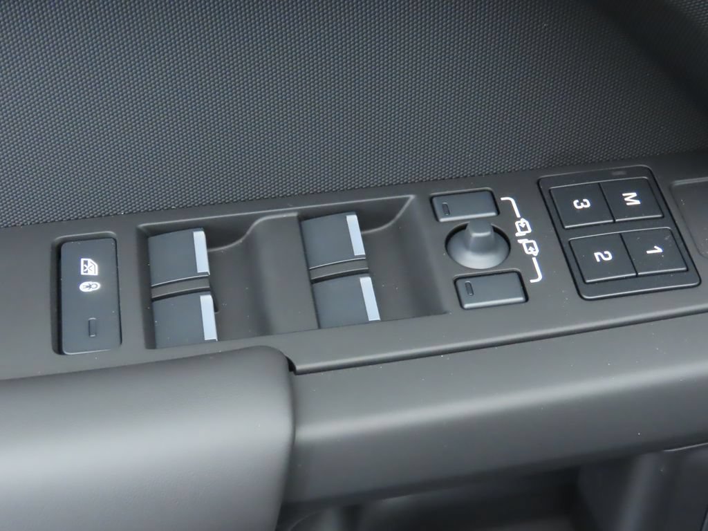 Used 2025 Land Rover Defender 110 S AWD/4WD image 25