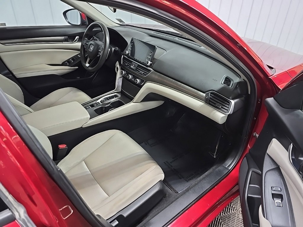 Used 2018 Honda Accord Hybrid image 15