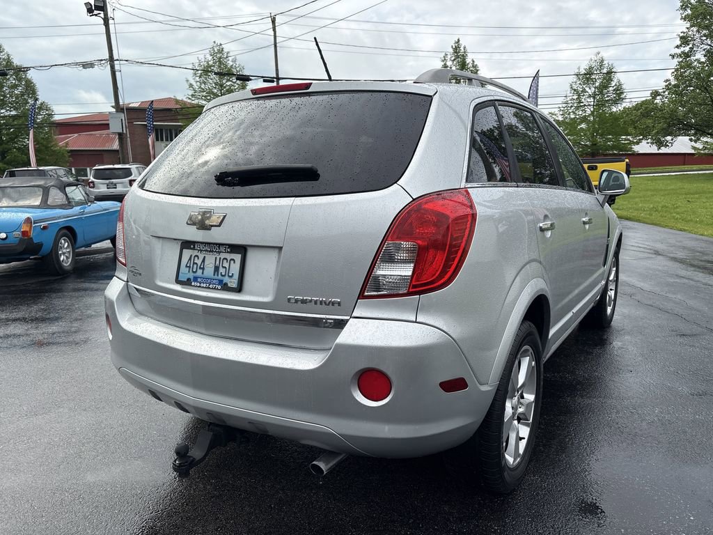 Used 2014 Chevrolet Captiva Sport LT FWD image 5