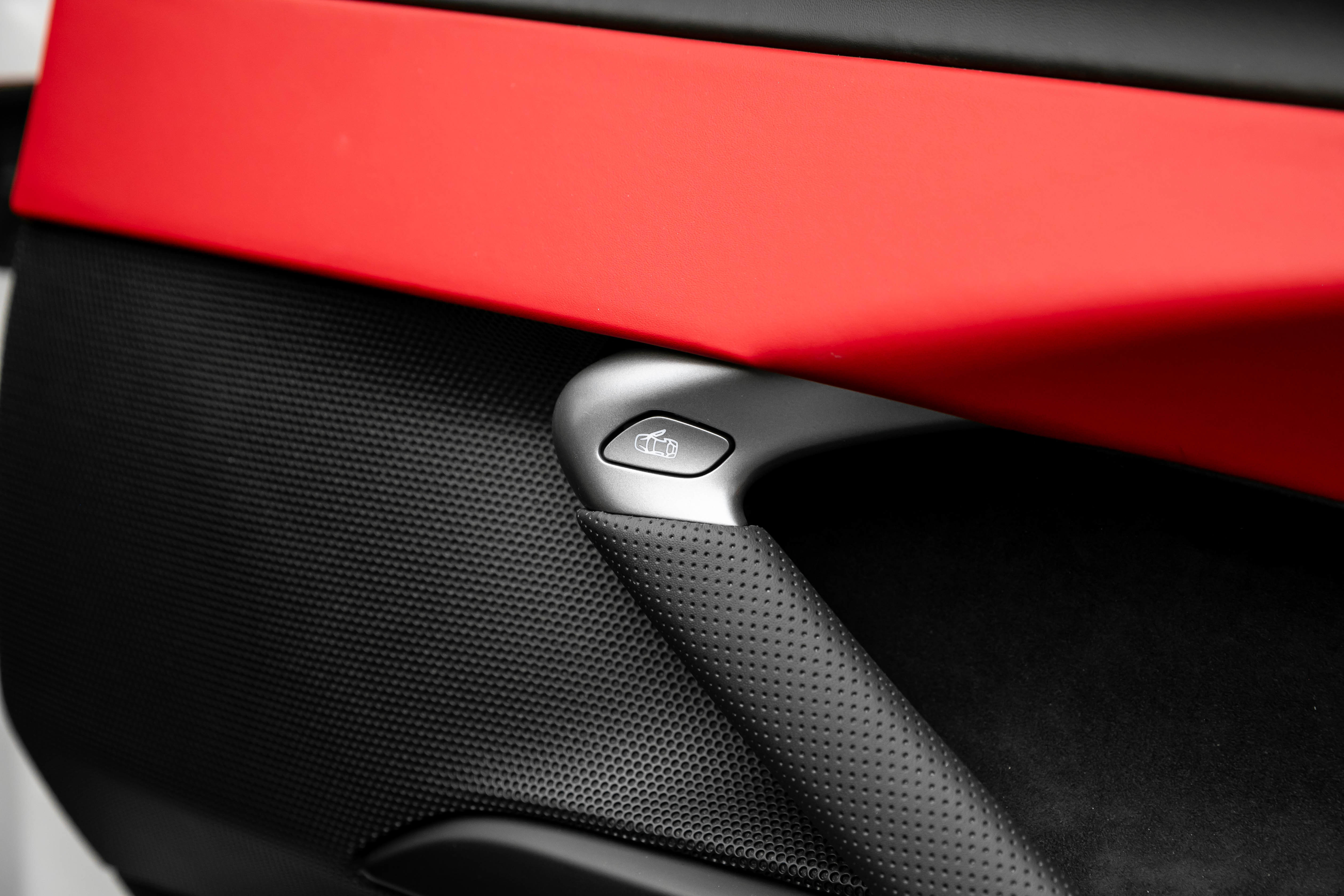 Used 2025 Ferrari 296 GTB image 33