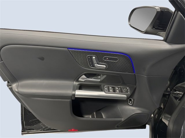 Used 2025 Mercedes-Benz GLA 250 4MATIC image 15