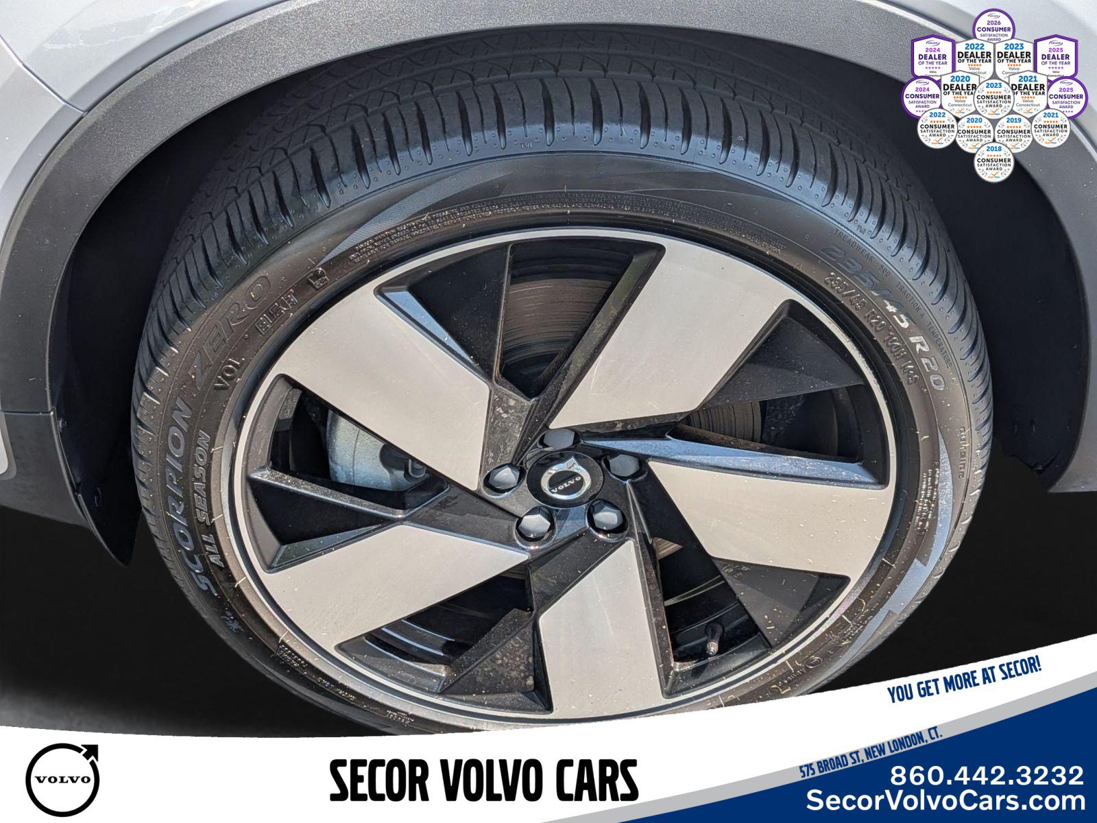 Used 2023 Volvo C40 P8 Recharge Ultimate w/ Protection Package Premier AWD/4WD image 30