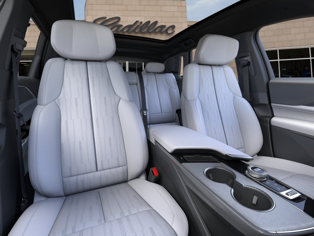 New 2027 Cadillac Lyriq Sport w/ LPO, Floor Liner Package AWD/4WD image 18