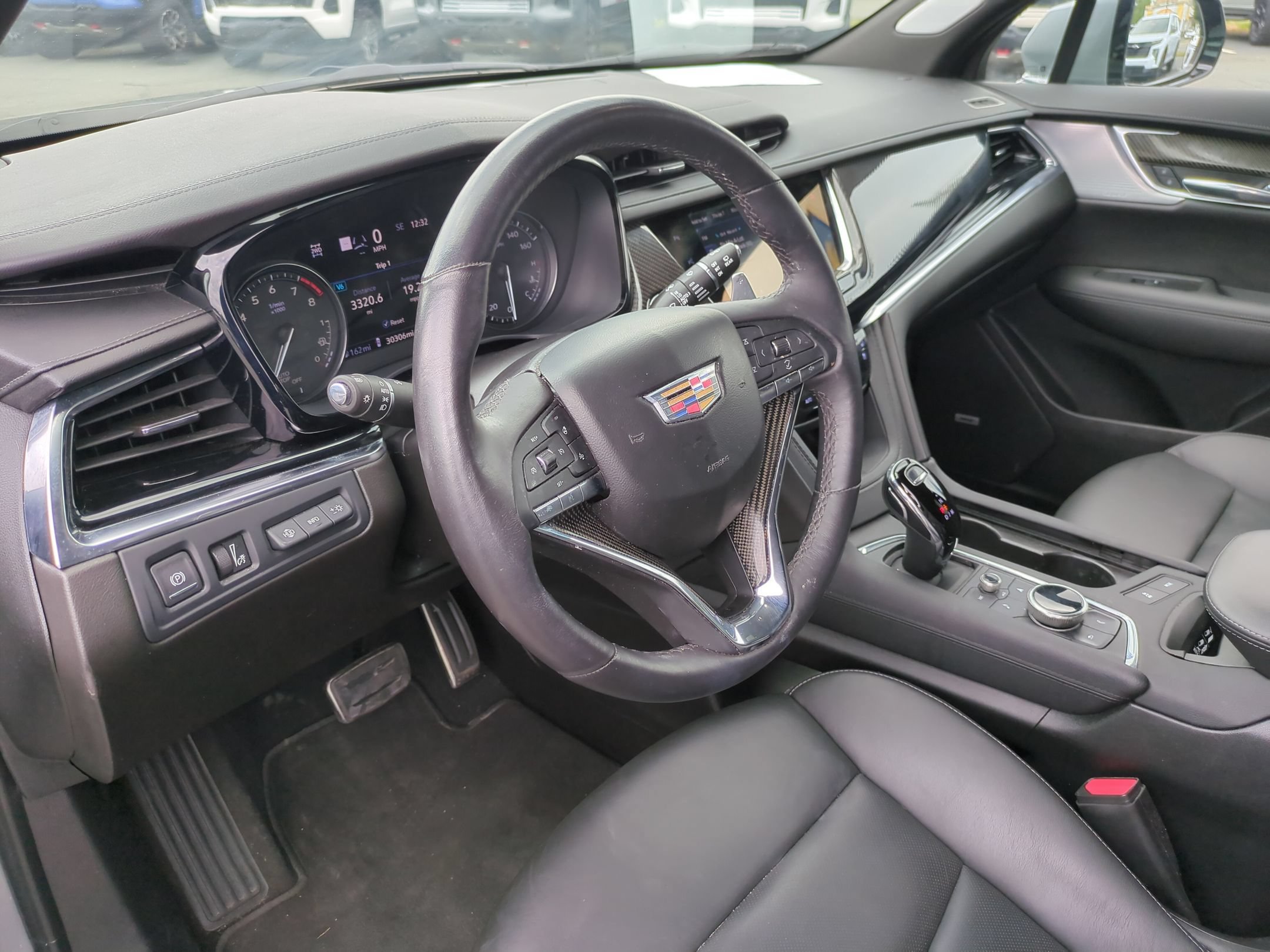 Certified 2023 Cadillac XT6 Sport w/ Technology Package AWD/4WD image 16