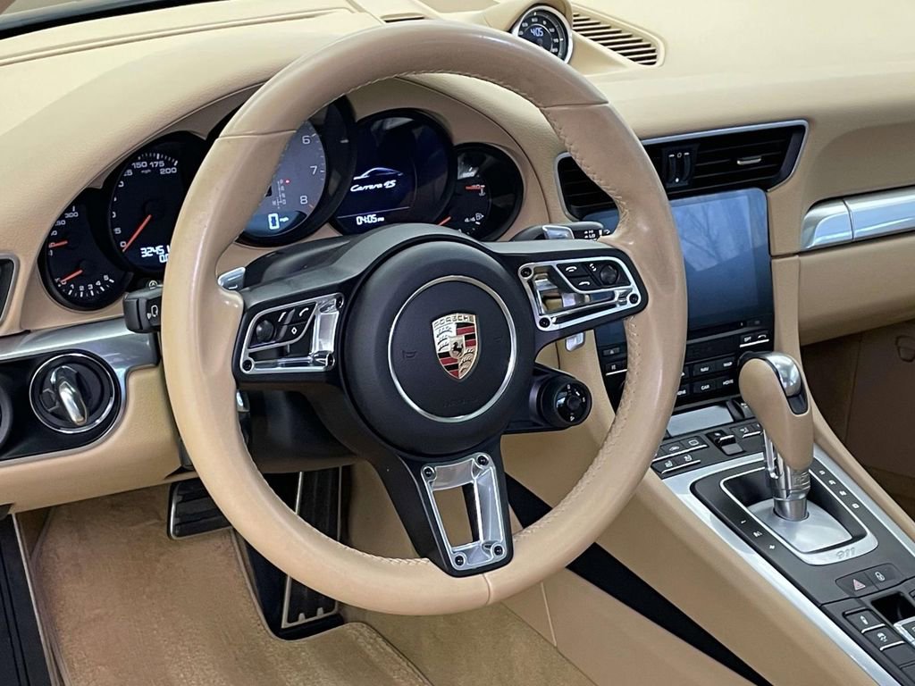 Certified 2017 Porsche 911 Carrera 4S image 4