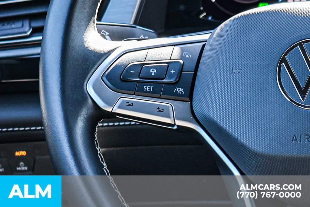 Used 2025 Volkswagen Atlas Cross Sport SE image 36