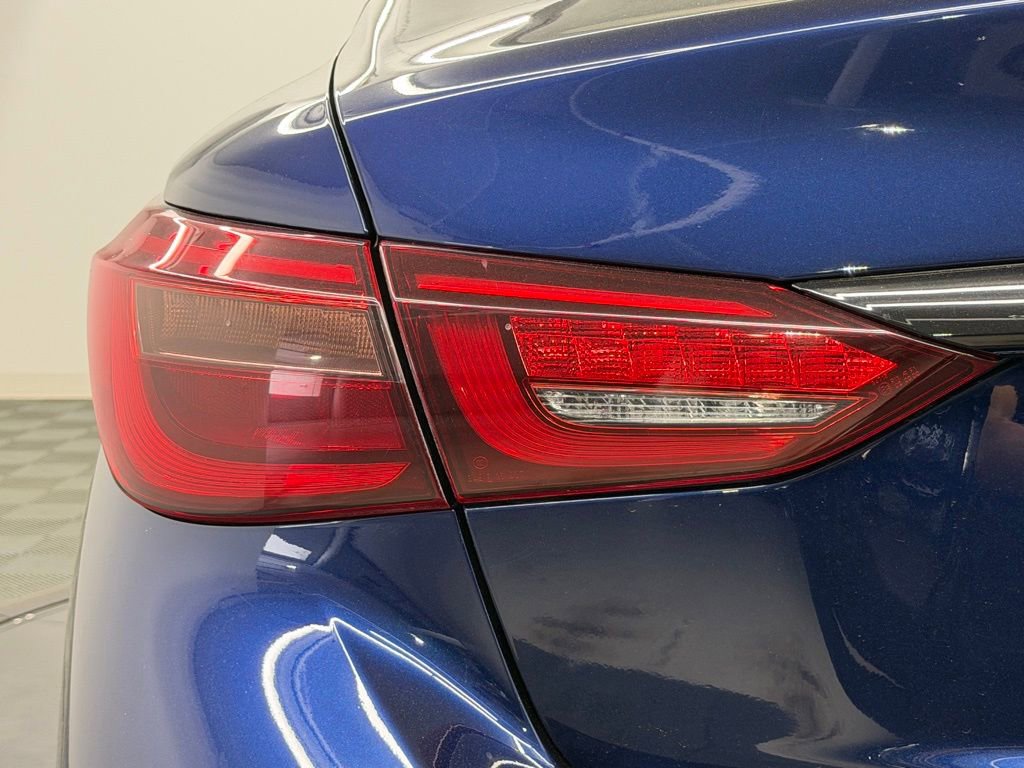 Used 2023 INFINITI Q50 Sensory image 11