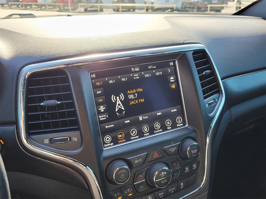 Used 2018 Jeep Grand Cherokee Altitude image 26