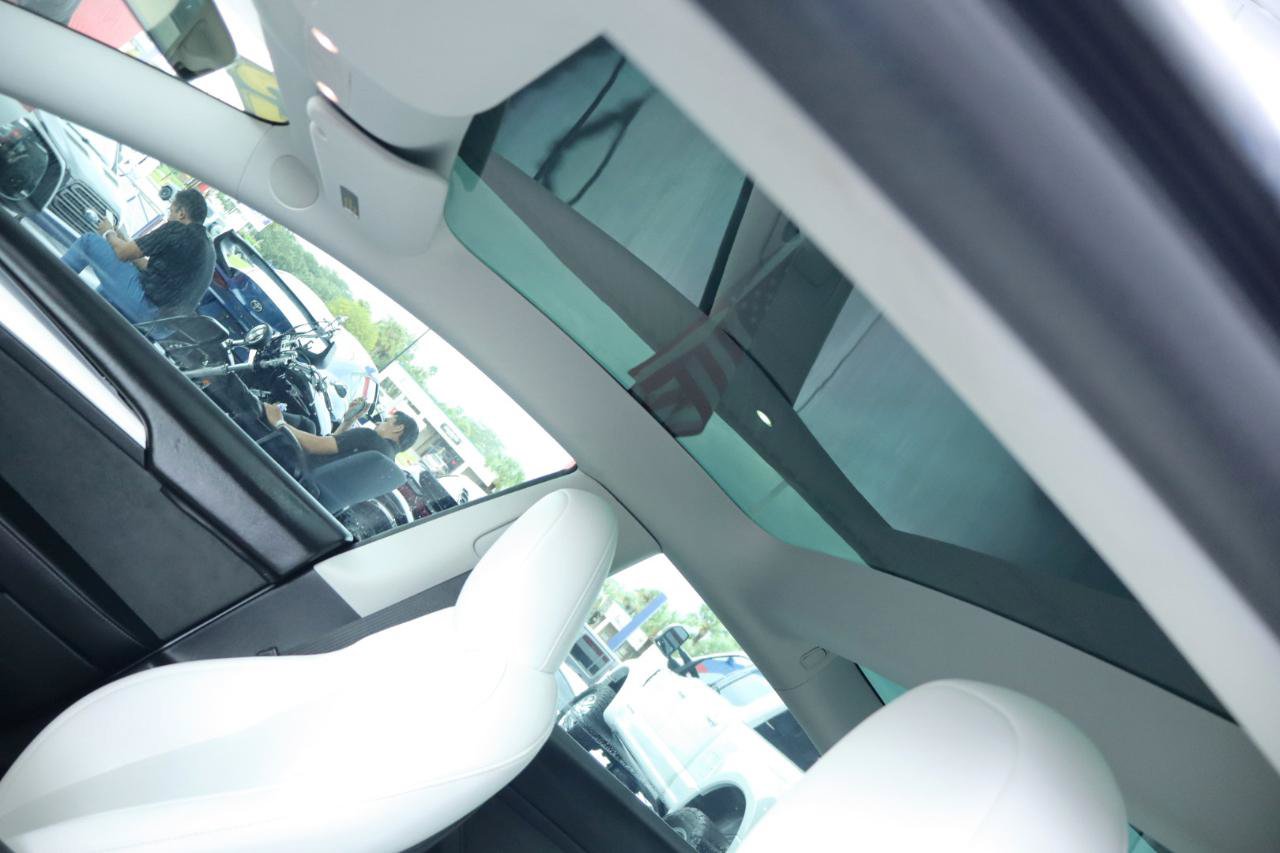 Used 2023 Tesla Model 3 Standard Range RWD image 18