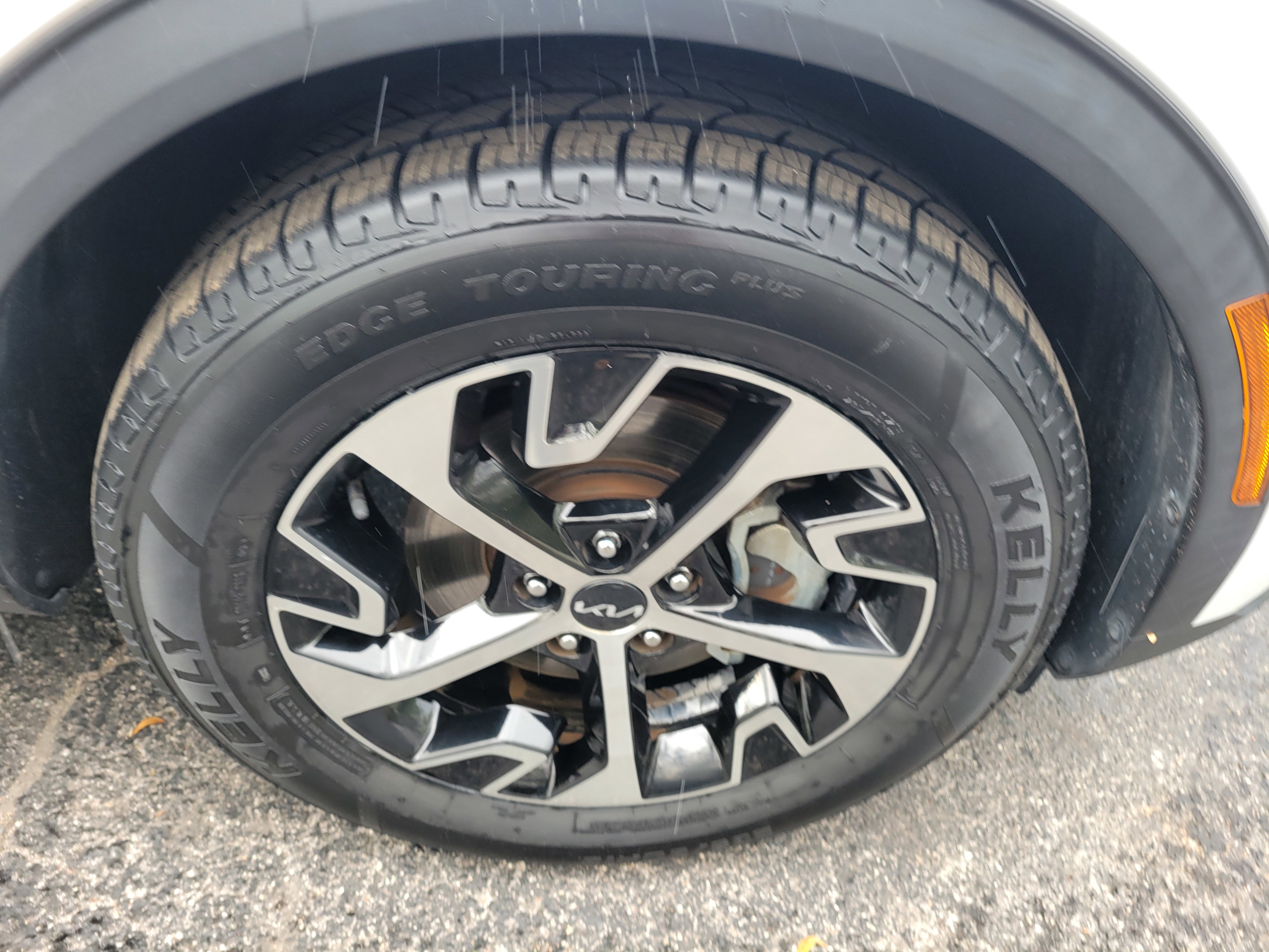 Used 2023 Kia Sportage EX image 35