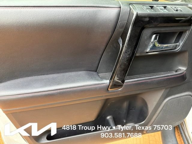 Used 2017 Toyota 4Runner TRD Off-Road Premium AWD/4WD image 14