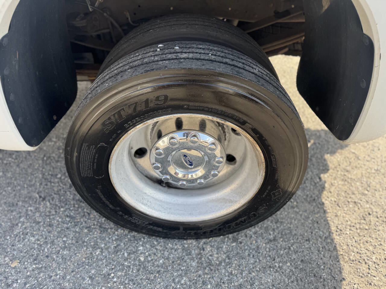 Used 2016 Ford F450 XL w/ Power Equipment Group image 29