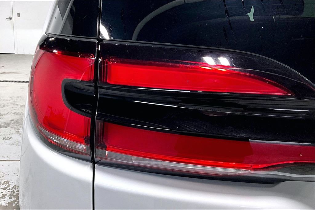New 2026 Chrysler Pacifica Select image 31