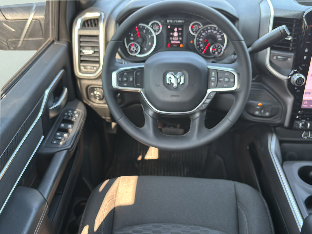 New 2025 RAM 2500 Big Horn AWD/4WD image 17