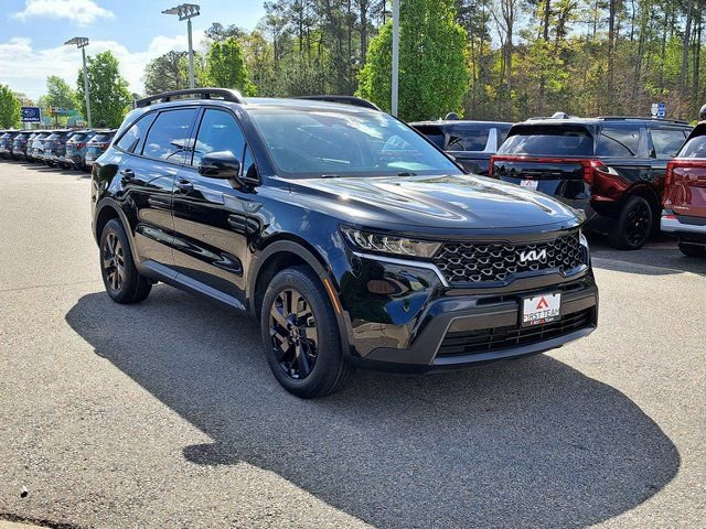 Used 2022 Kia Sorento S w/ Panoramic Sunroof Package image 4