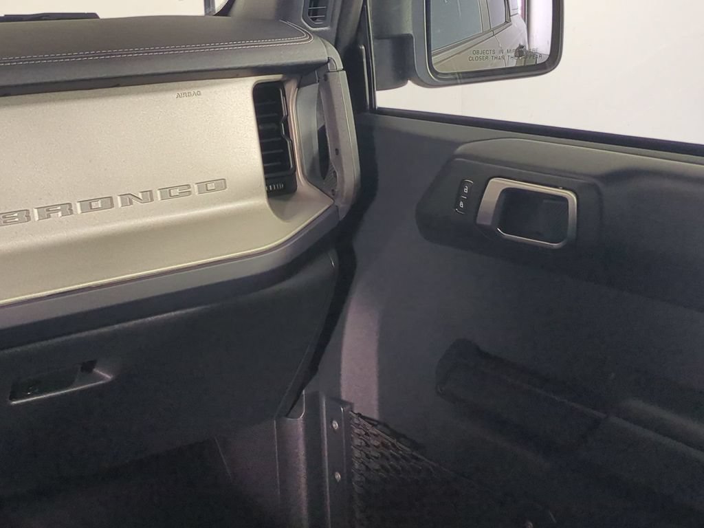 Used 2025 Ford Bronco Outer Banks AWD/4WD image 17