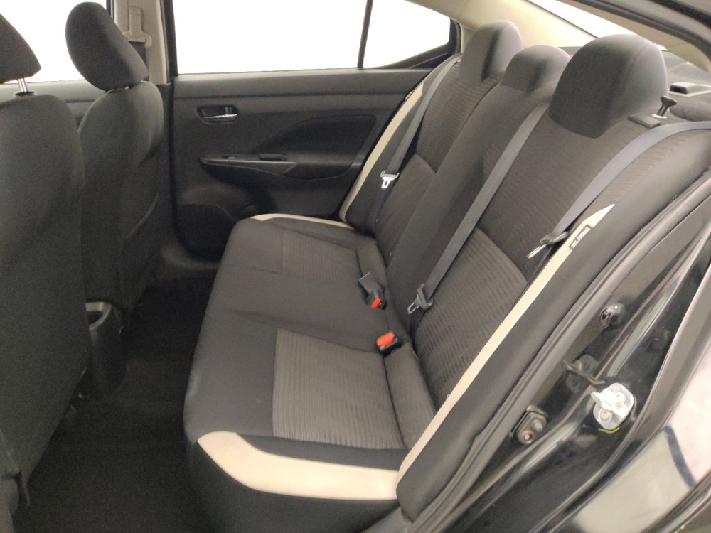 Used 2021 Nissan Versa SV FWD image 18