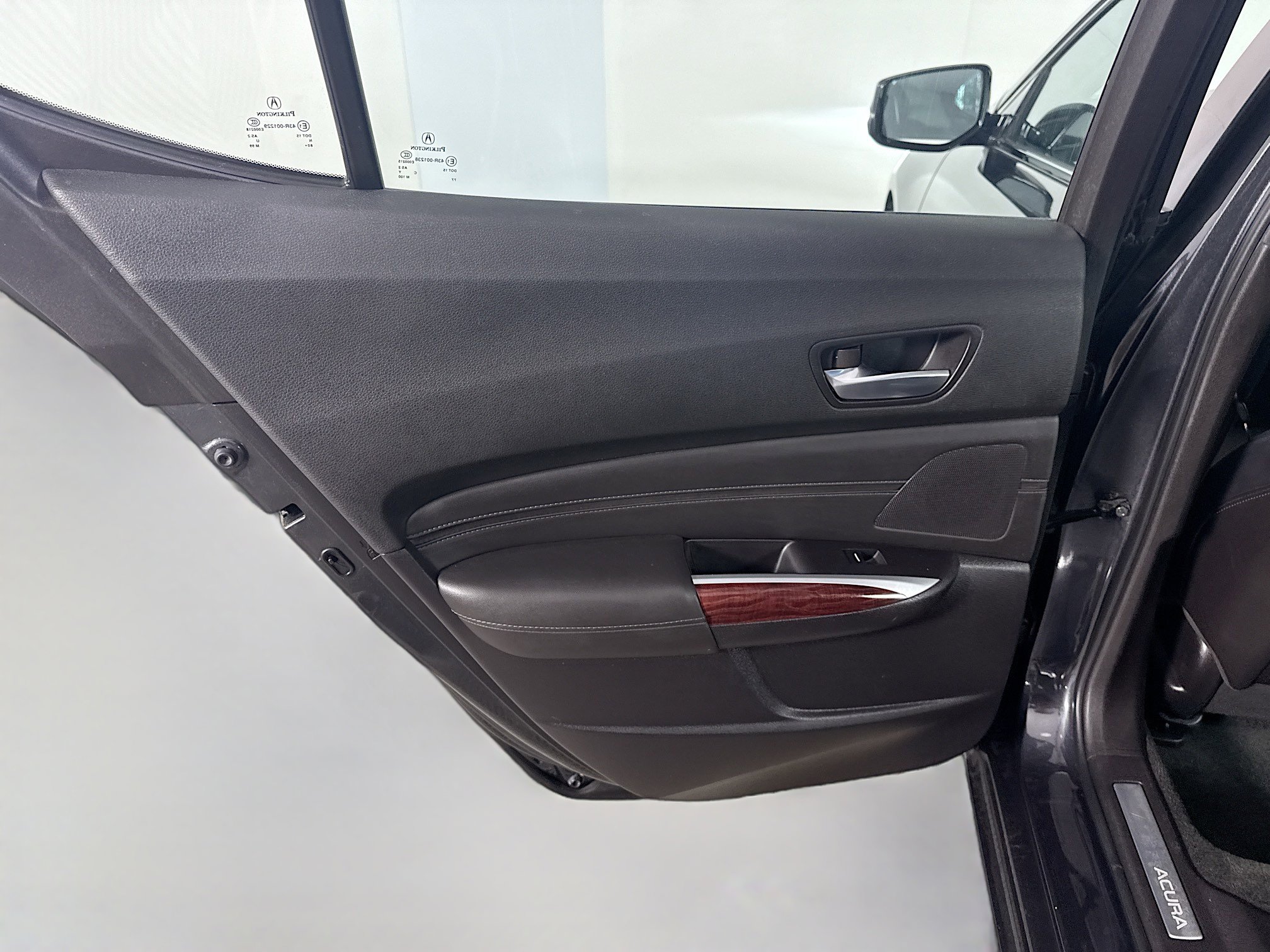 Used 2016 Acura TLX V6 w/ Technology Package image 26