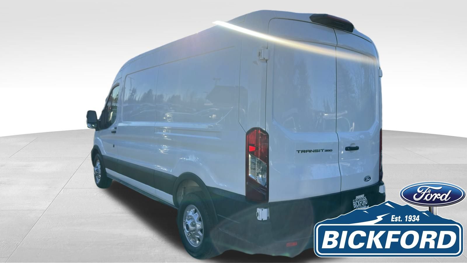 New 2026 Ford Transit 350 148 Medium Roof w/ Electrician Trade Package RWD image 8