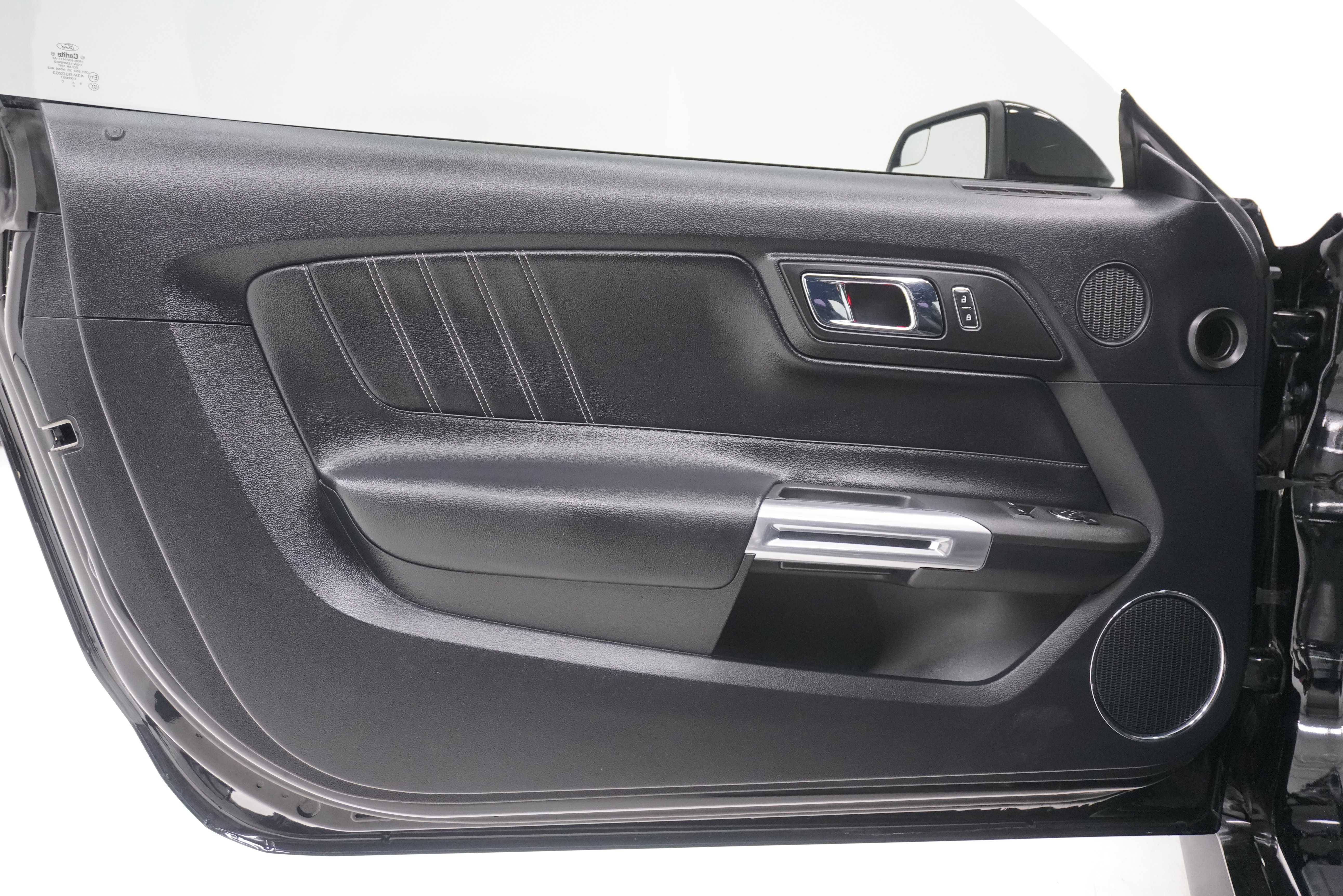 Used 2016 Ford Mustang GT Premium image 15