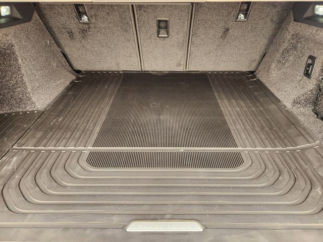 New 2026 Land Rover Range Rover SE image 21