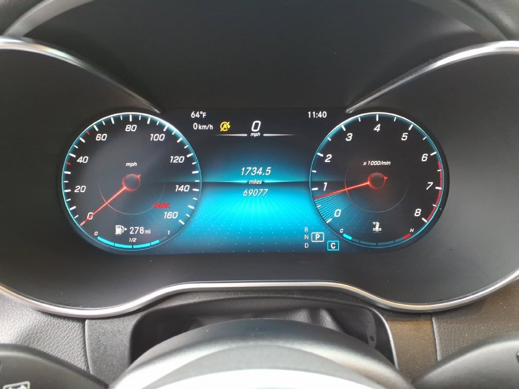 Used 2020 Mercedes-Benz GLC 300 4MATIC image 18
