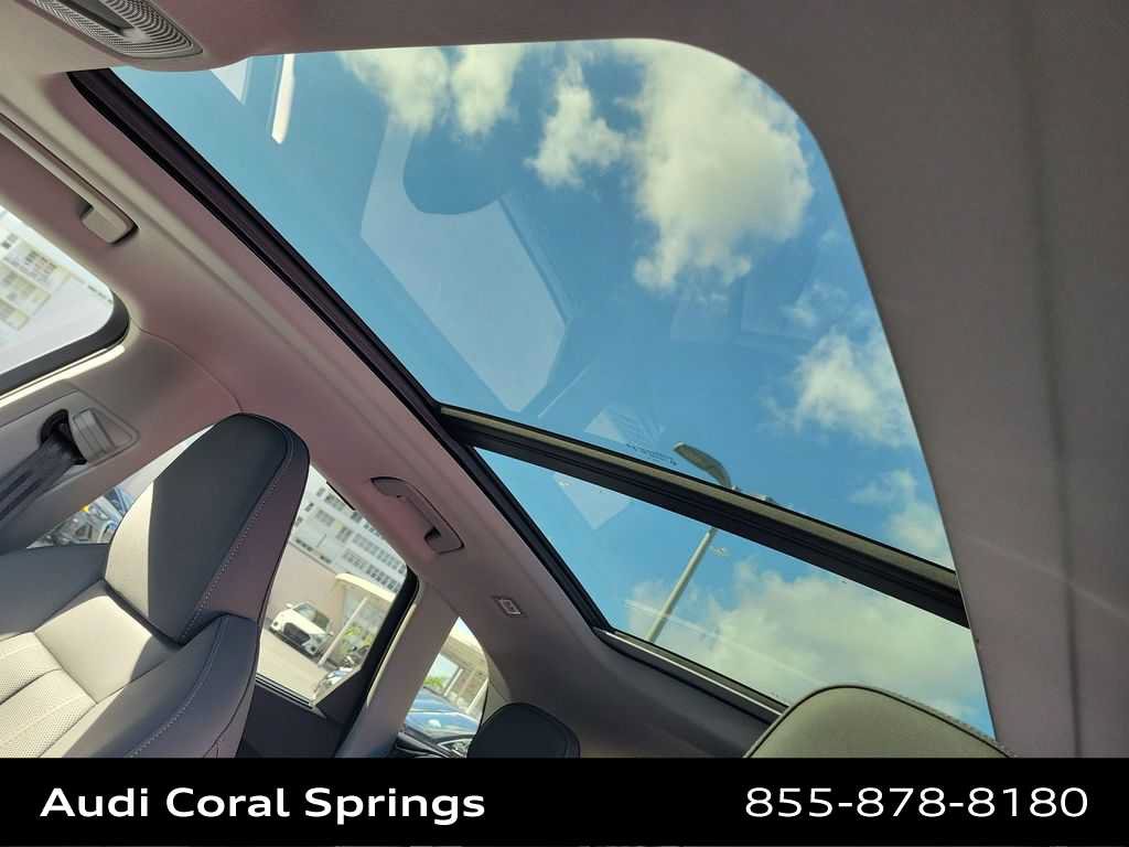 Certified 2025 Audi Q5 Premium w/ Premium Plus AWD/4WD image 18