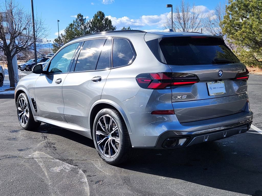 New 2026 BMW X5 xDrive50e image 3