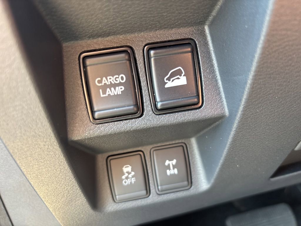 Used 2023 Nissan Frontier PRO-4X w/ Technology Package image 33