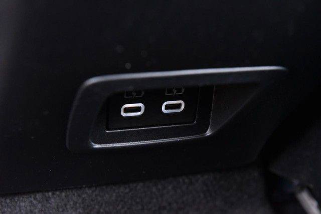 Used 2025 Toyota Corolla Cross LE image 23