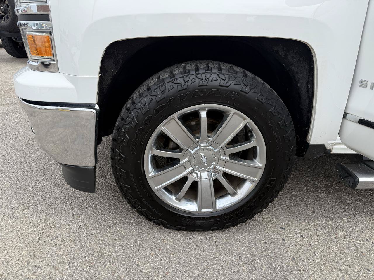 Used 2015 Chevrolet Silverado 1500 LTZ RWD image 24