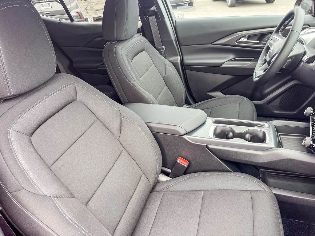 New 2026 Chevrolet Equinox EV LT image 15