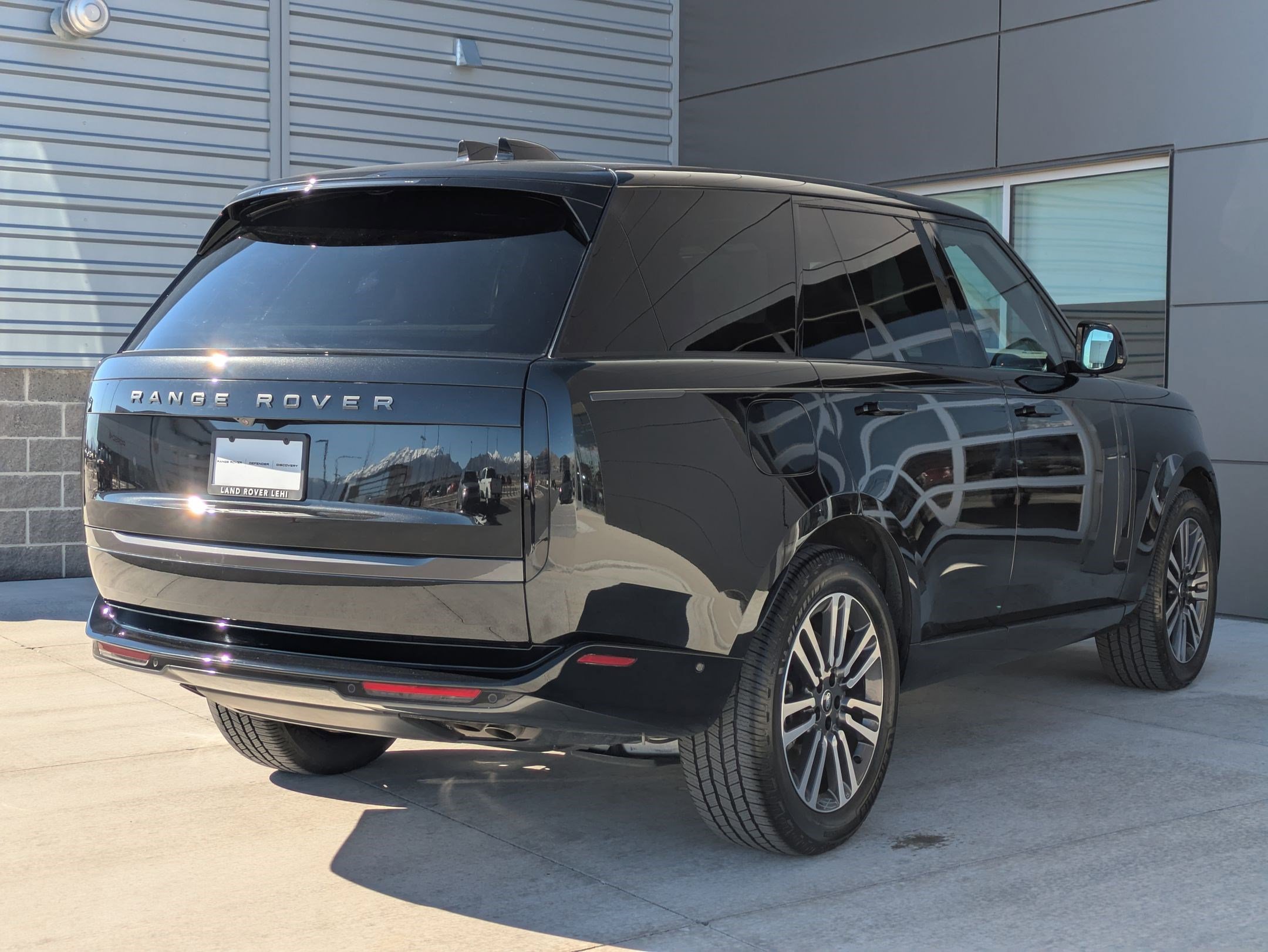 Certified 2024 Land Rover Range Rover SE image 7