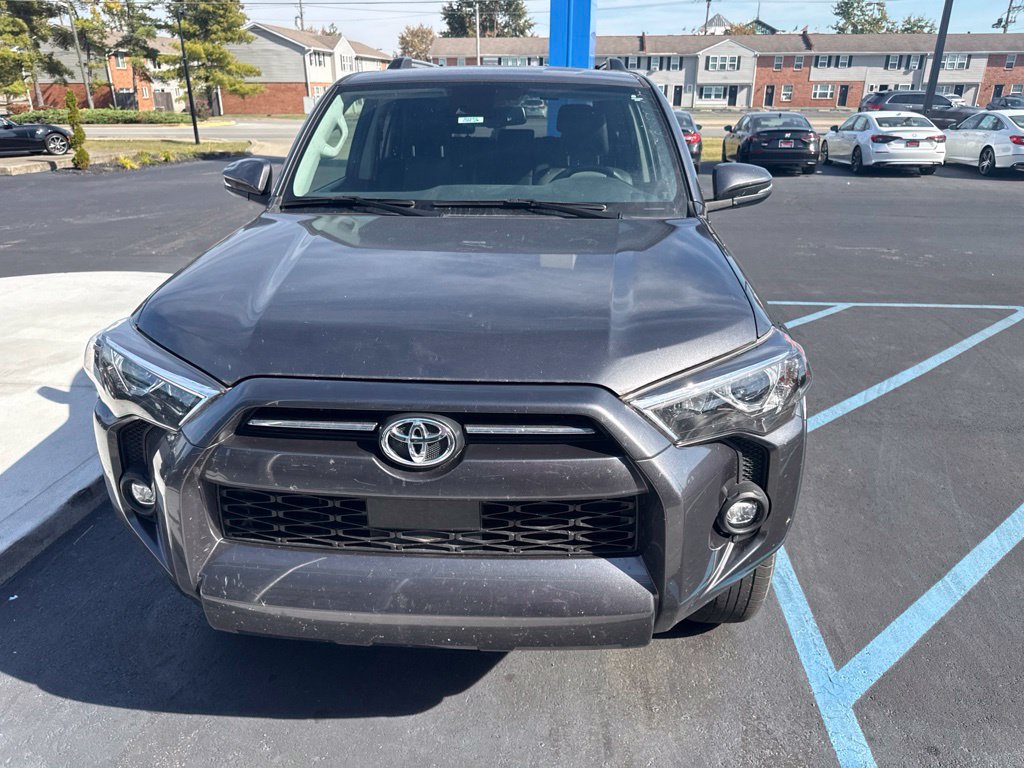 Used 2022 Toyota 4Runner SR5 Premium w/ Moonroof Package AWD/4WD image 7