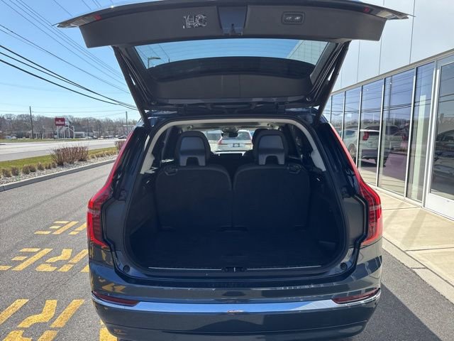 Certified 2025 Volvo XC90 B6 Plus AWD/4WD image 11
