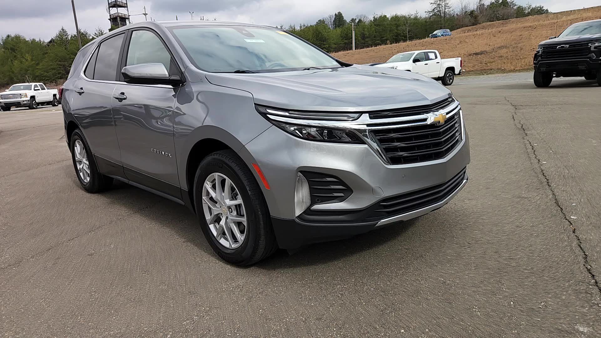 Used 2024 Chevrolet Equinox LT FWD image 14