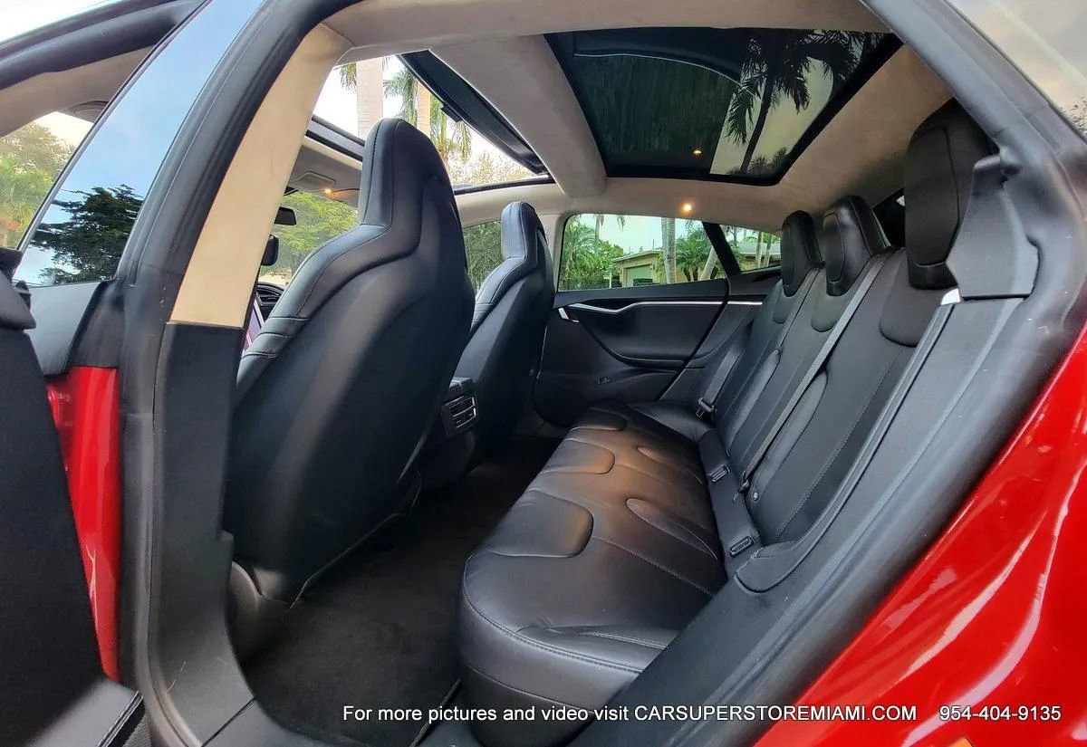 Used 2016 Tesla Model S 70D AWD/4WD image 32