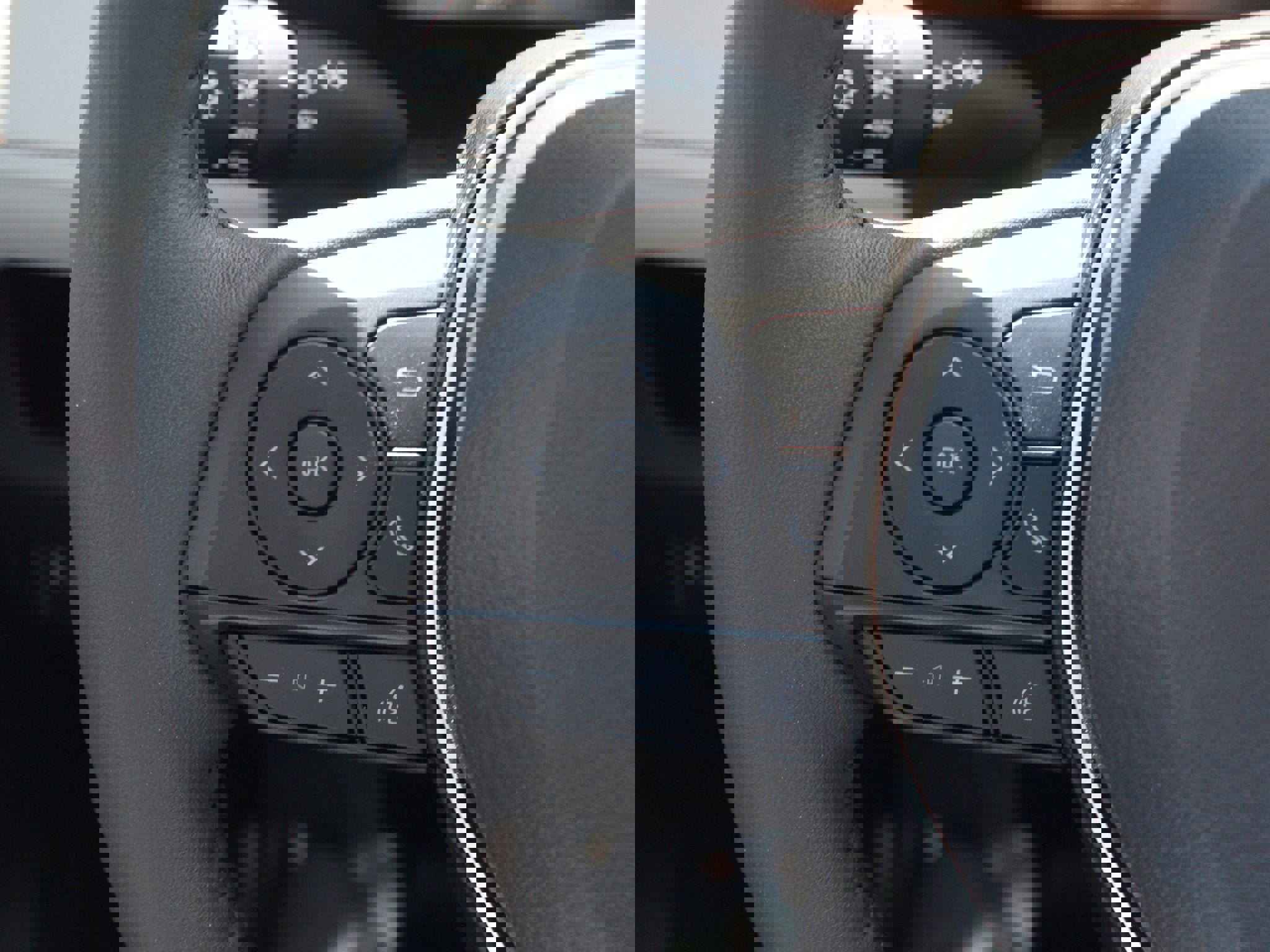 Used 2025 Toyota RAV4 Limited w/ Weather Package image 10