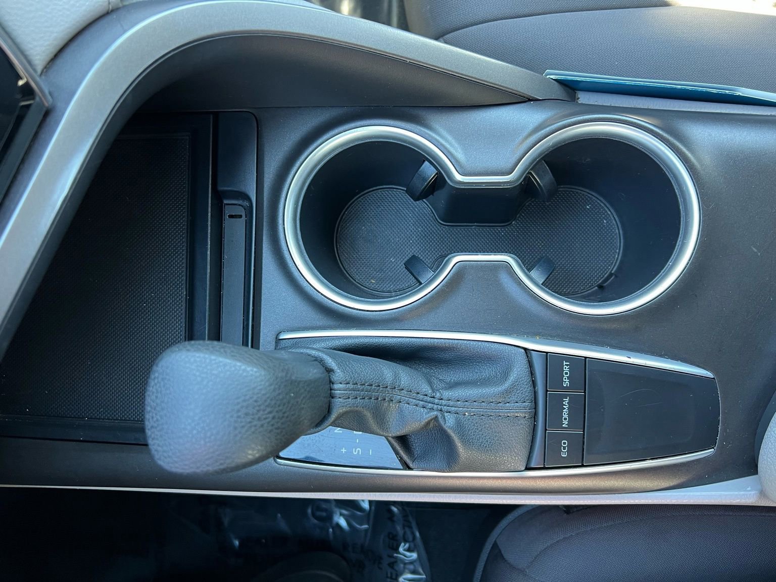 Used 2024 Toyota Camry LE FWD image 35