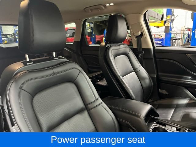 Certified 2023 Lincoln Corsair AWD w/ Equipment Group 101A image 39