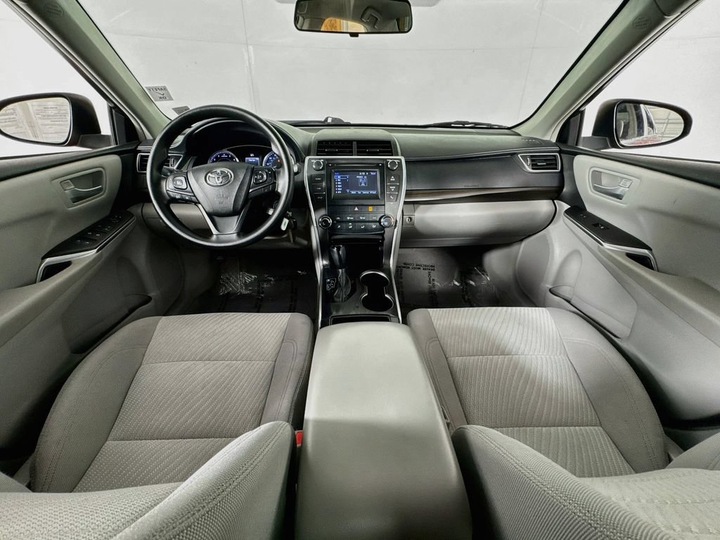 Used 2017 Toyota Camry LE FWD image 23
