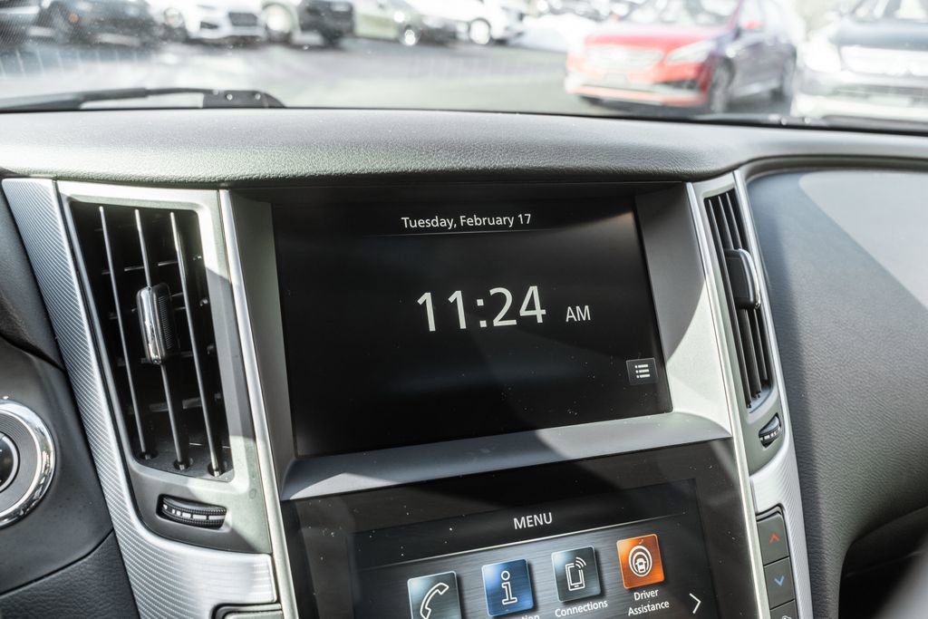 Used 2021 INFINITI Q50 Luxe image 16