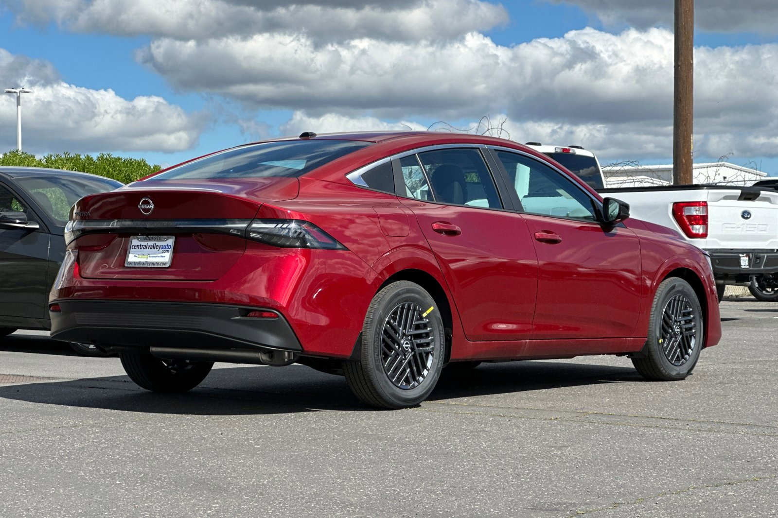 New 2026 Nissan Sentra SV w/ SV Convenience Package FWD image 4