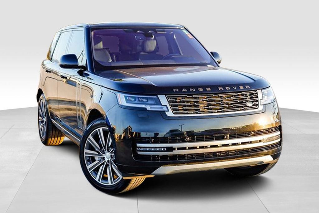 Used 2023 Land Rover Range Rover SE image 2
