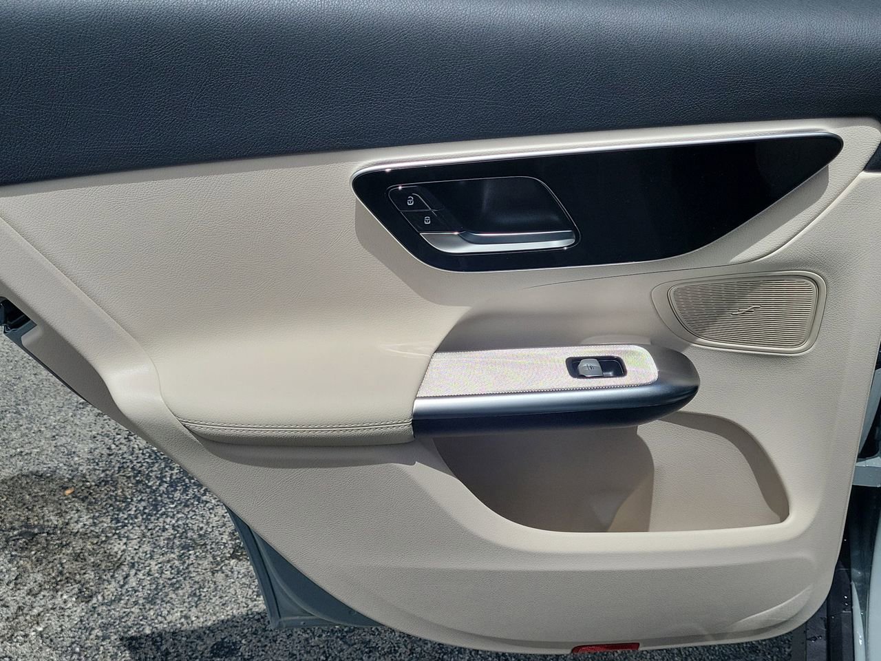 New 2026 Mercedes-Benz GLC 300 image 11